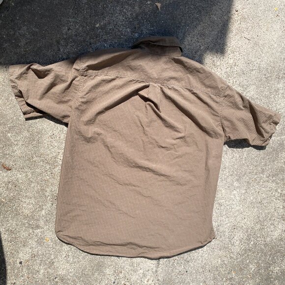 [SOLD ON DEPOP] brown uniqlo button up - Picture 2 of 3